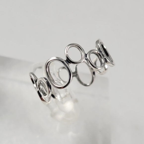 Sterling Silver Circle Band - Picture 4 of 12